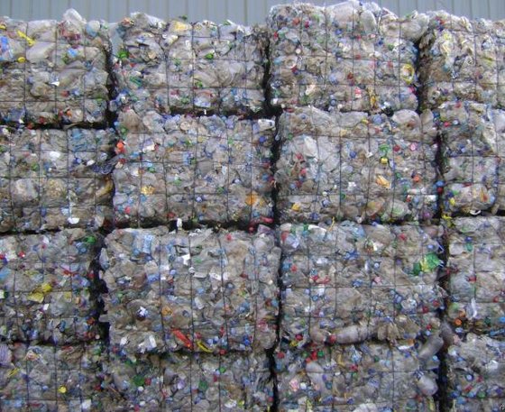 Polyester - PET Regranulate  waste management
